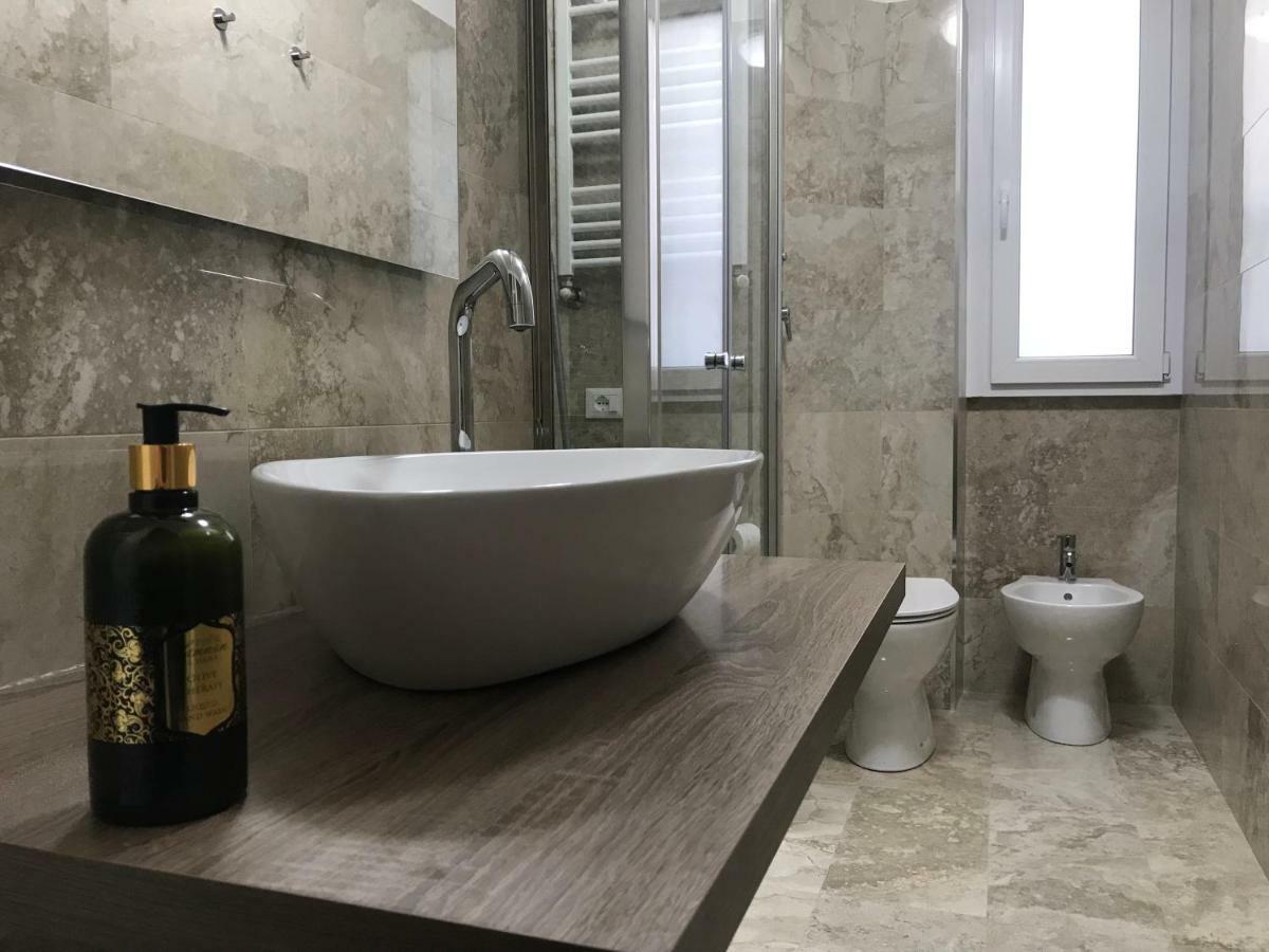 Dimora Milano Apartment ภายนอก รูปภาพ