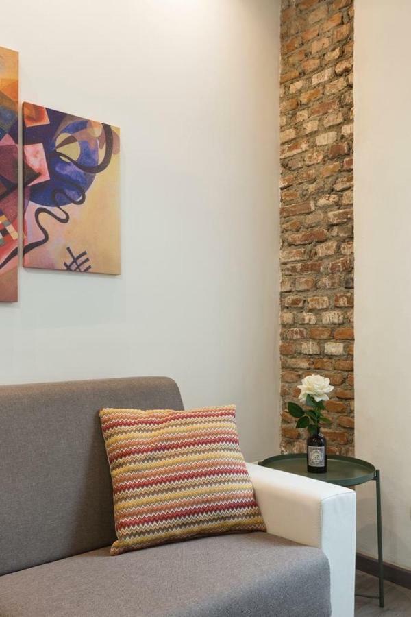 Dimora Milano Apartment ภายนอก รูปภาพ
